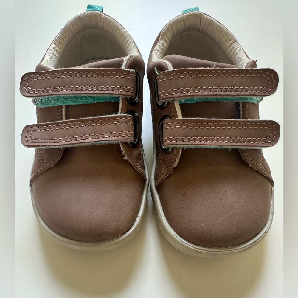 Ten Little Brown Sneakers, Size Toddler 7